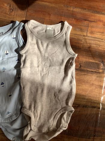 Lots de 2 bodies sans manche h&m