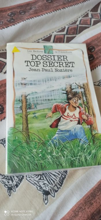 Livre dossier top secret