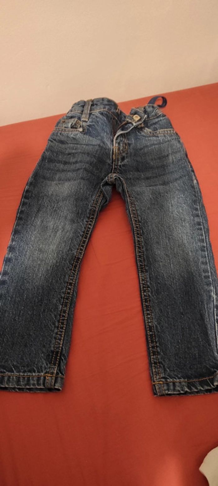 Jeans neuf 3ans