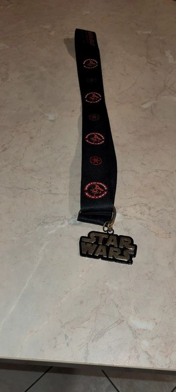 Porte clé vintage bandoulière Disneyland Paris  / Star Wars