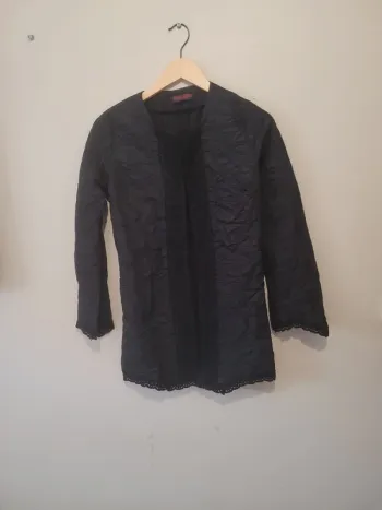 Veste fille à suivre taille 1