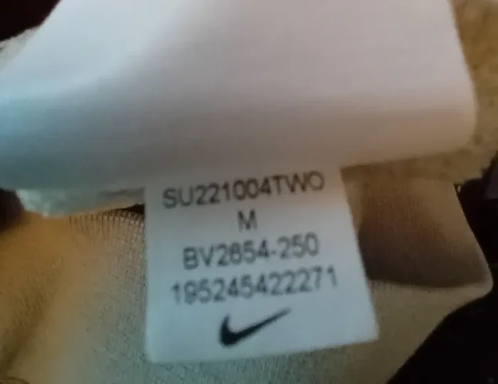 Pull Nike - photo numéro 4
