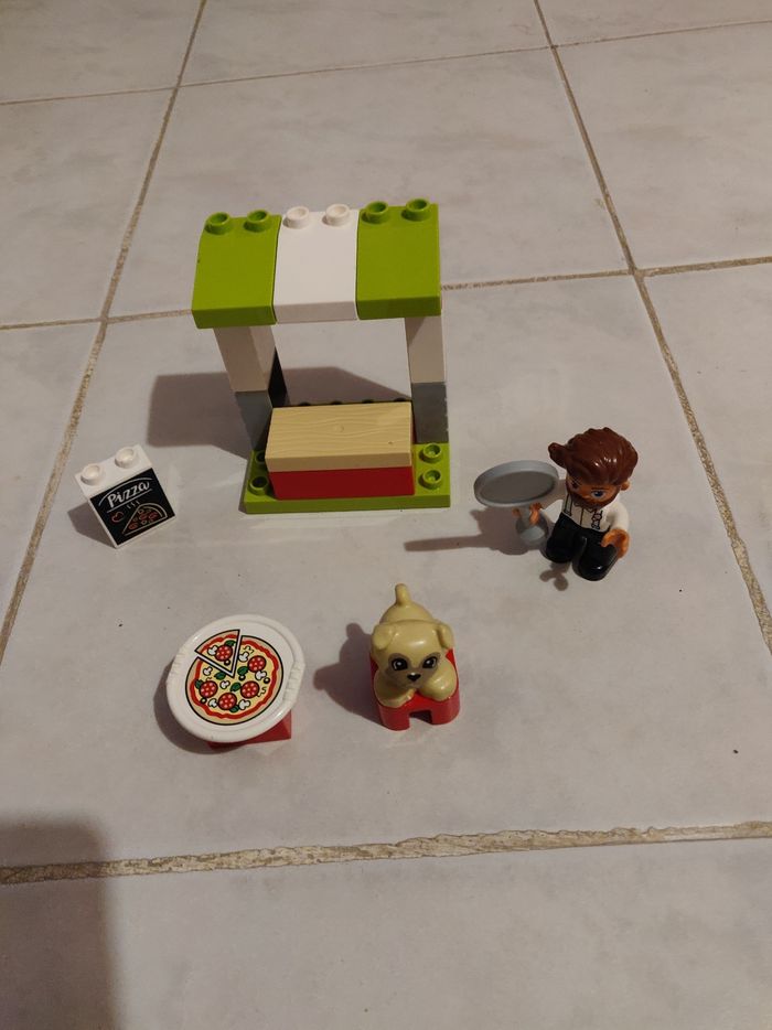Lego Duplo  10927 le stand de pizza état neuf - photo numéro 2