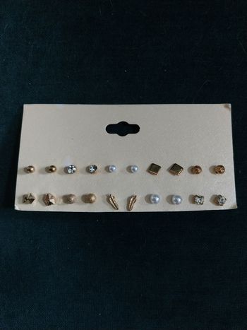 Lot de 10 paires de boucles d'oreilles neuves