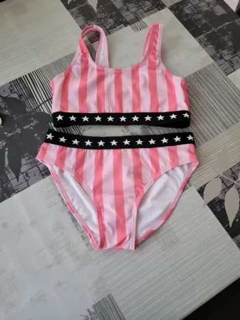 Maillot de bain 2 pieces 10/11 ans