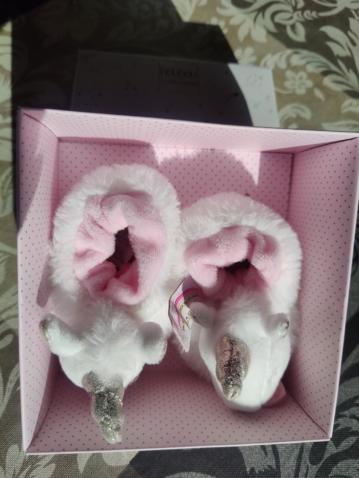 Doudou et compagnie chaussons naissance licorne - photo numéro 3
