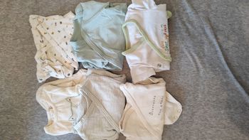 Lot vêtements bébé 1 mois