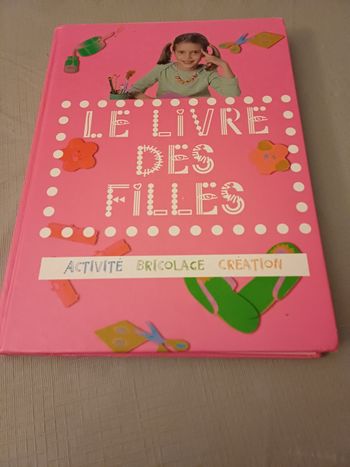Livre le livre des filles
