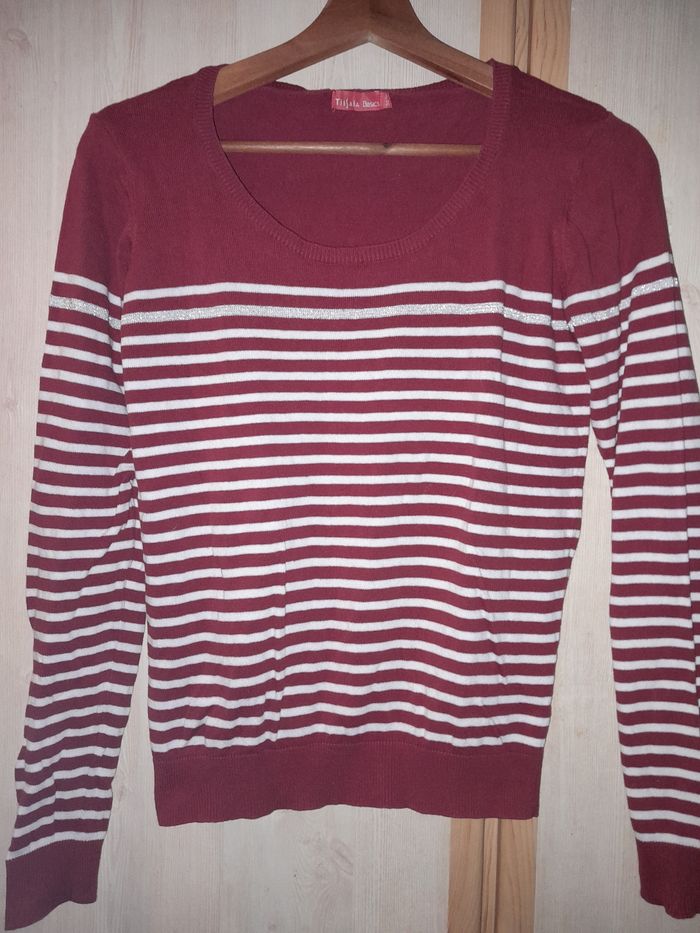 T-shirt rouge bordeaux taille 34/36 - photo numéro 2