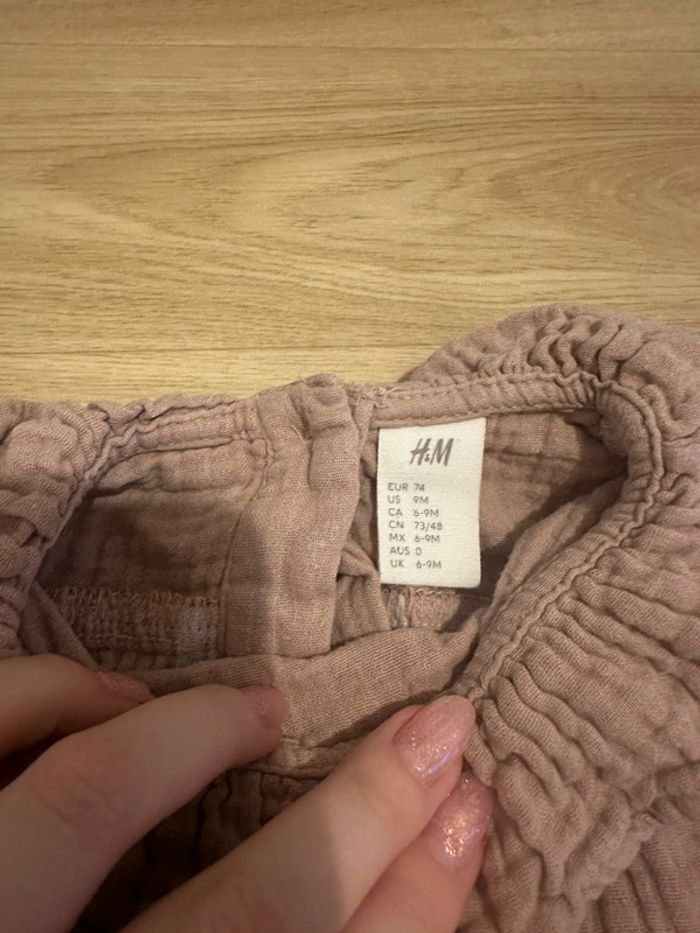 Robe en gaz de coton couleur vieux rose H&M 6-9mois 74cm - photo numéro 2