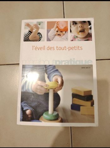Livre l'éveil des tout petits