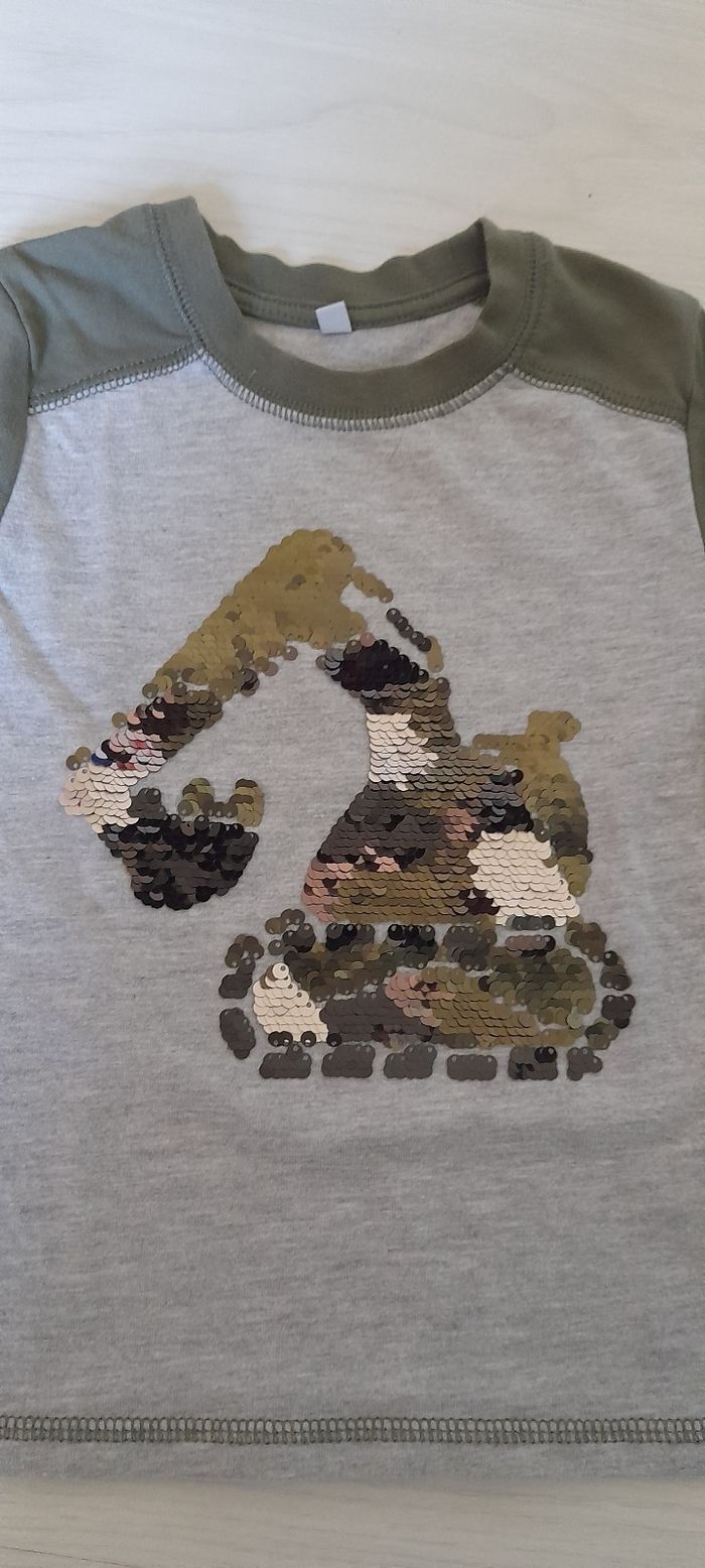 Tee-shirt manches longues T 4 ans - photo numéro 2