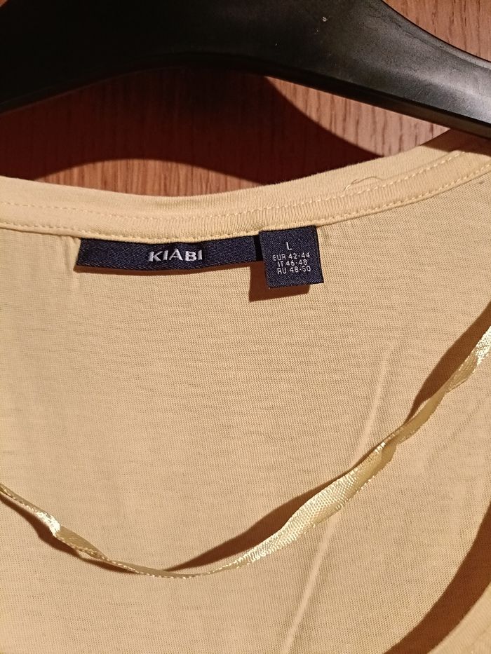 Tee-shirt jaune - photo numéro 2