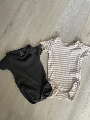 Lot 2 bodys H&M