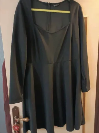 Robe  noir shein  curve  2xl neuf