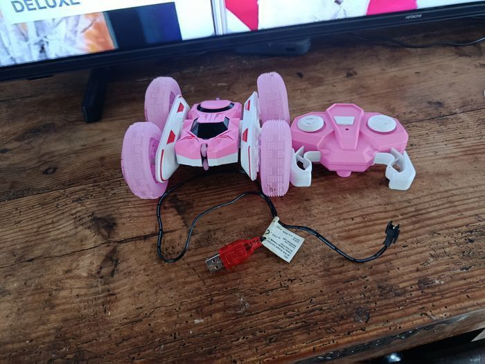 Voiture téléguidée(URGNCE)