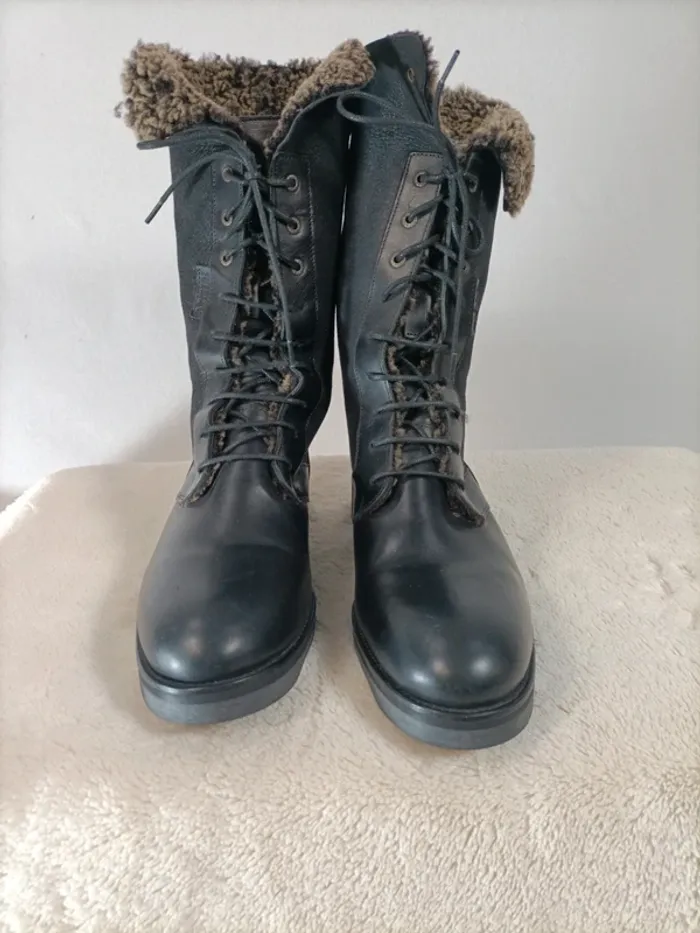 Bottes noir en cuir fourré - Aigle T 39 - photo numéro 2