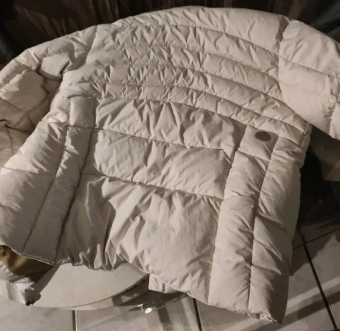 Veste blanche taille 38 DecathlonDoudoune blanc  doudoune quechua taille 38 - photo numéro 8