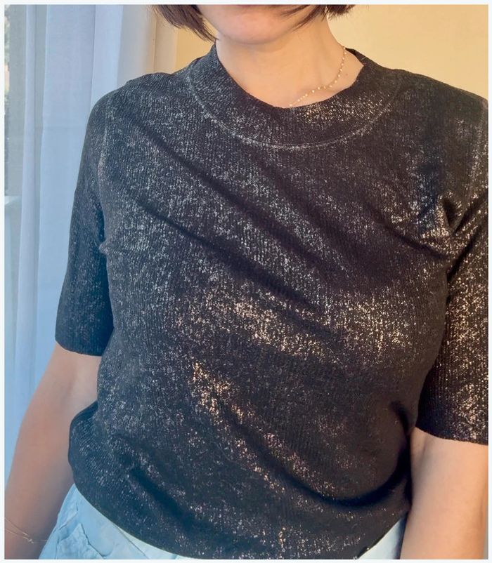 Haut Zara noir et bronze taille S très bon état - photo numéro 2