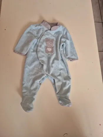 Pyjamas 1 mois