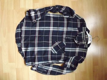 Chemise à carreaux