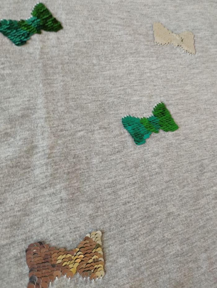 Tee shirt à sequins - photo numéro 2