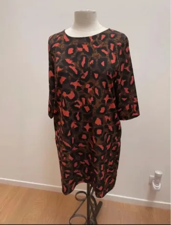 Superbe robe neuve Charlior 🌸 40
