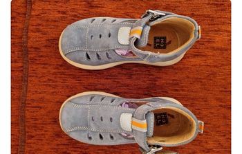 Chaussures BB Taille 25/26