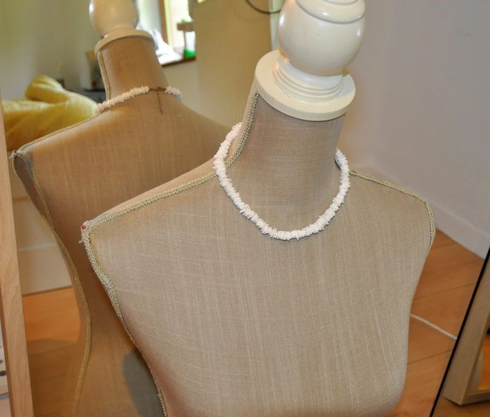 Collier pierres blanches tb état - photo numéro 4