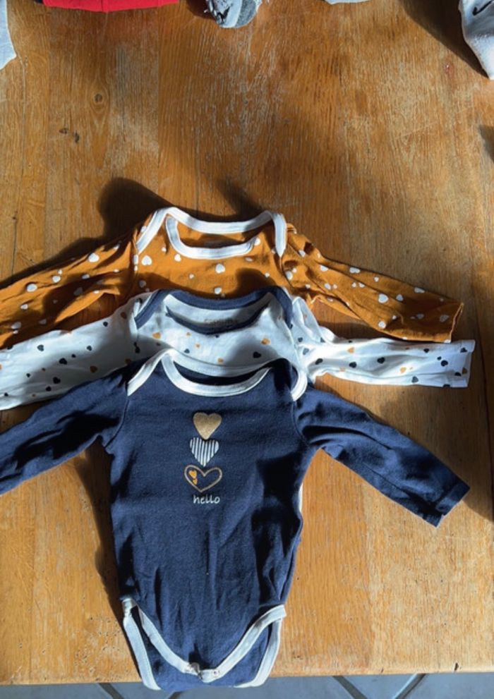 3 bodies - photo numéro 3