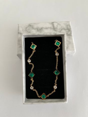 Bracelet avec des carrés vert en acier inoxydable 