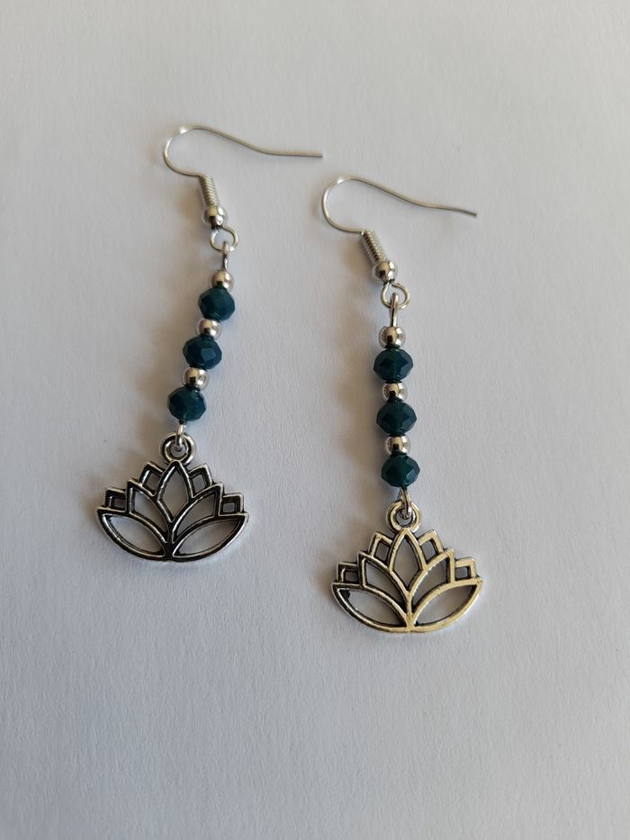 Boucles d'oreilles fleur de Lotus - photo numéro 6