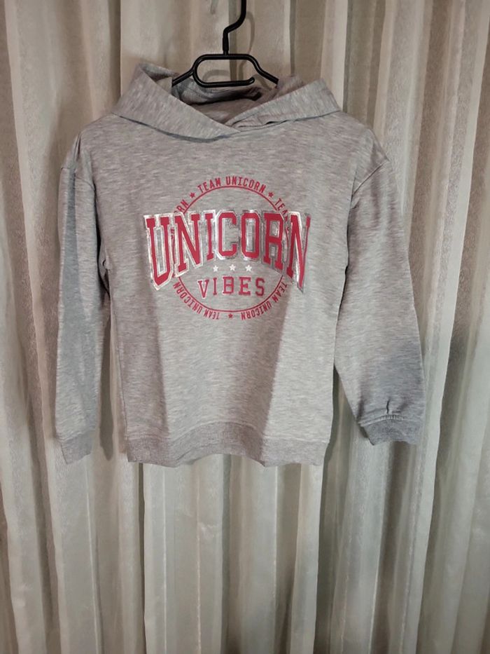 Sweat à capuche 10/11 ans