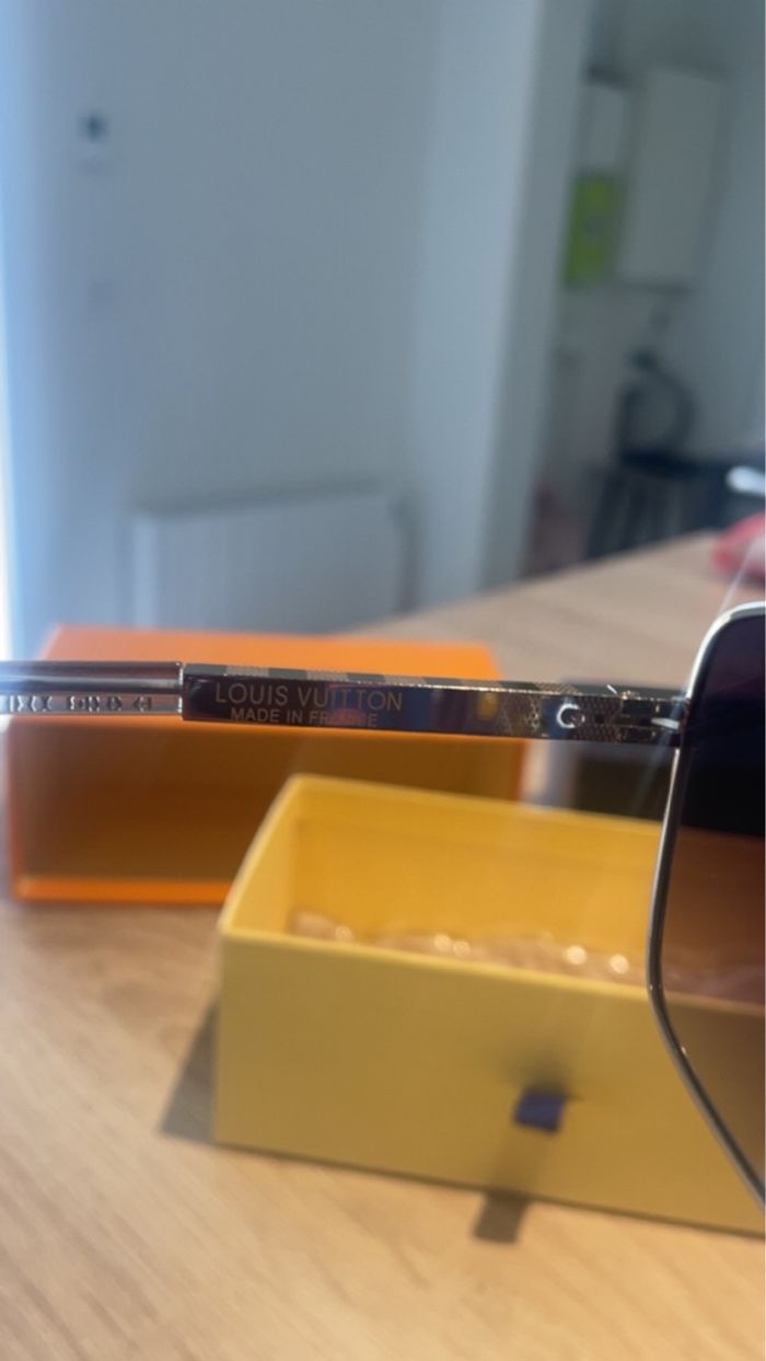 Lunette de soleil - photo numéro 8