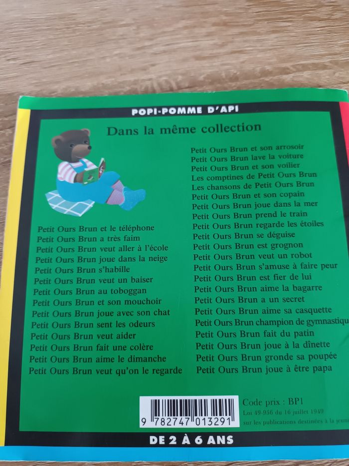 Livre petit ours brun - photo numéro 2