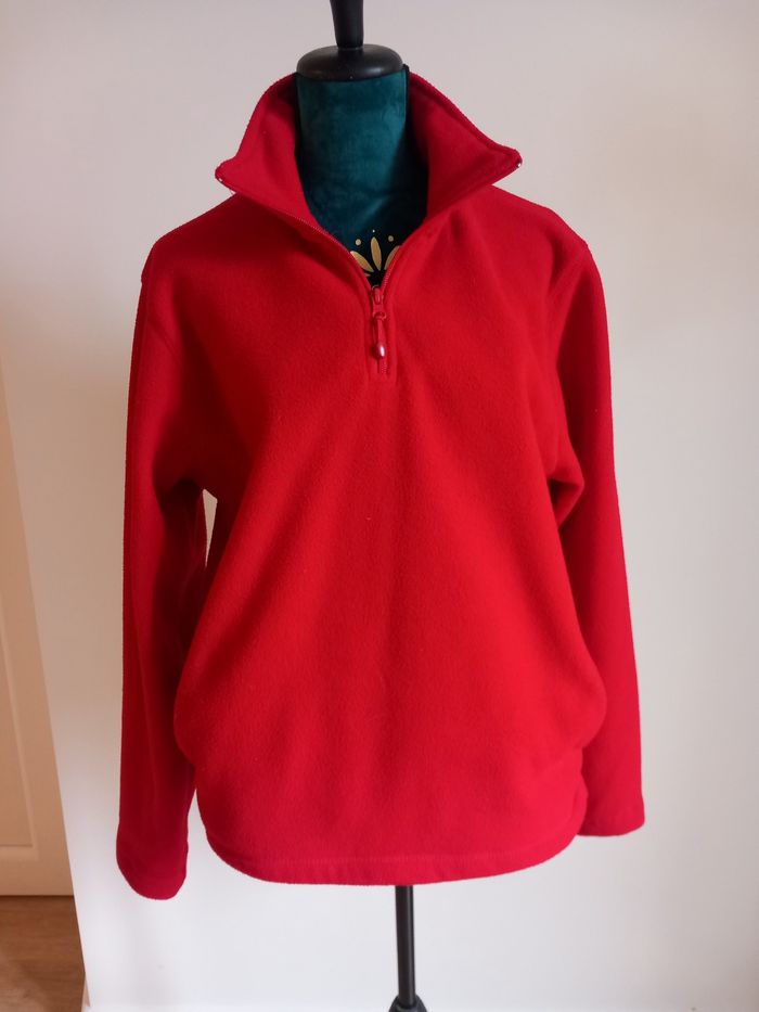 Polaire confortable rouge Kariban taille M