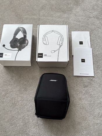 Bose A30 Bluetooth Casque d'aviation Neuf - 700e