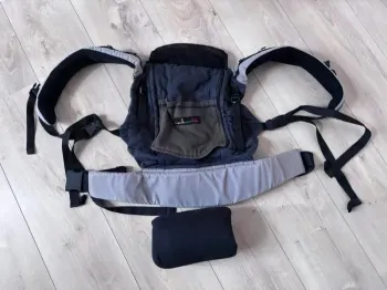 Porte bébé physiologique