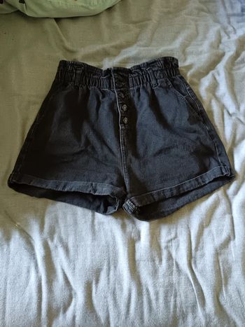 Short en jean Jennyfer taille 38