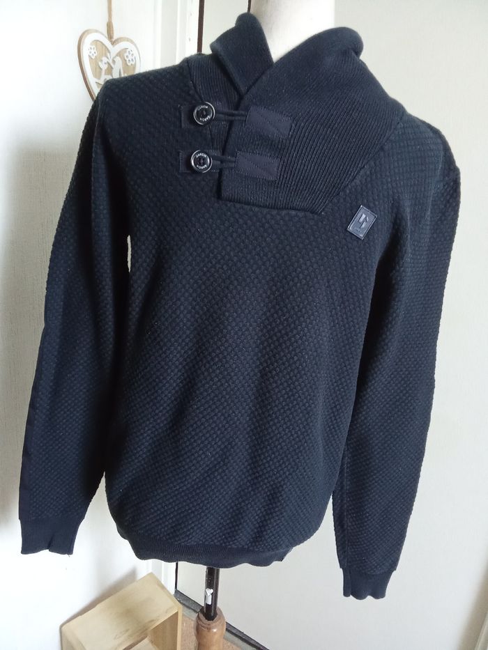 Pull homme marque Garcia taille S couleur marine