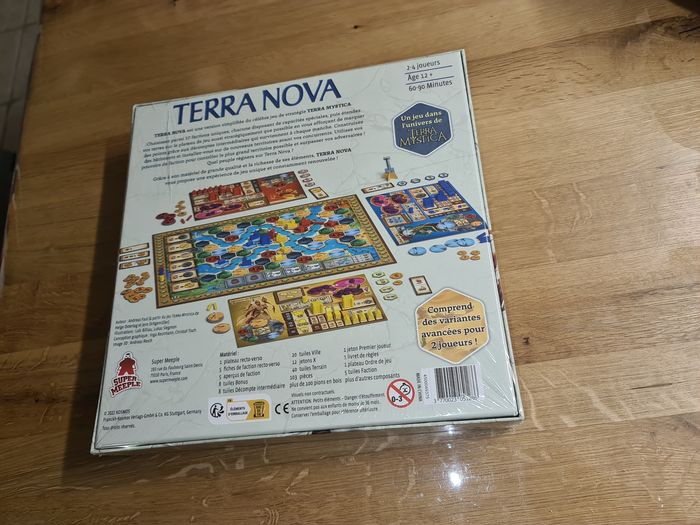 Neuf sous cellophane jeu de société Terra Nova des éditions Super Meeple - photo numéro 2