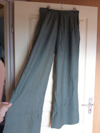 Pantalon large et fluide kaki neuf XL