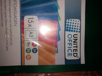 Lot de 15 protèges cahier A5 multicouleur marque United Office