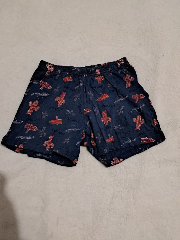 Short léger taille 3 ans