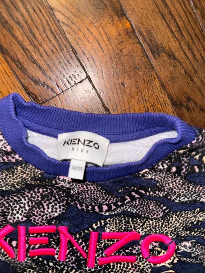 Sweat Kenzo 4 ans  Valeur 115 euros - photo numéro 3
