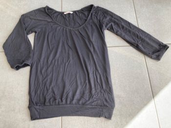 Haut manches 3/4 gris foncé