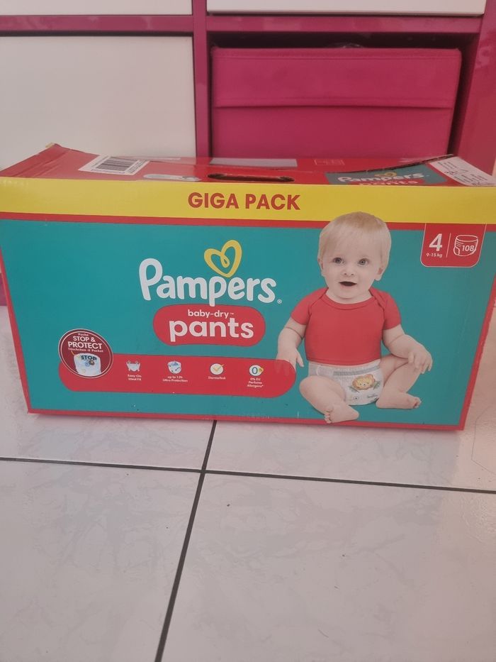 Pants taille 4 giga pack