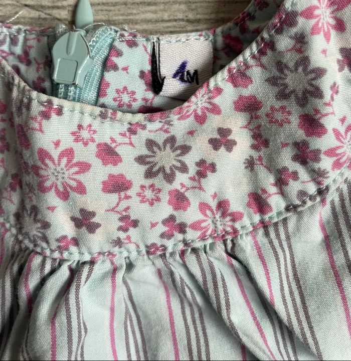 Robe 1 mois - photo numéro 3