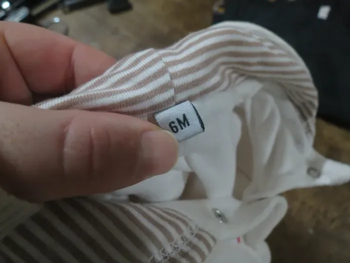 Veste 6 mois fille - photo numéro 3