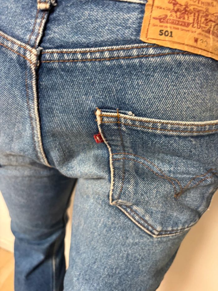 Jean Levi's 501 bleu - Taille 30/36 vintage 1995 - photo numéro 11